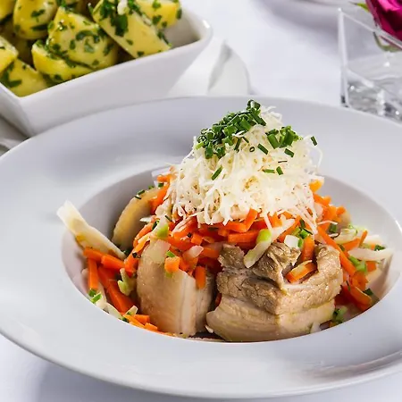酒店 Wratschko - Wirtshaus - - Ehem Am Marktplatz 甘利特茨