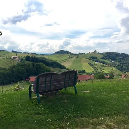 酒店 Wratschko - Wirtshaus - - Ehem Am Marktplatz 甘利特茨
