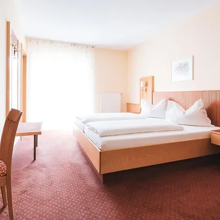 Am Marktplatz - Landgasthof Wratschko - 4* Gamlitz