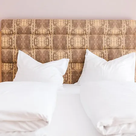 Am Marktplatz - Landgasthof Wratschko - 4* Gamlitz